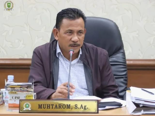 Anggota Komisi IV DPRD Riau, Muhtarom (foto/int)